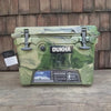 Hard Cooler DUKHA 20QT en uso
