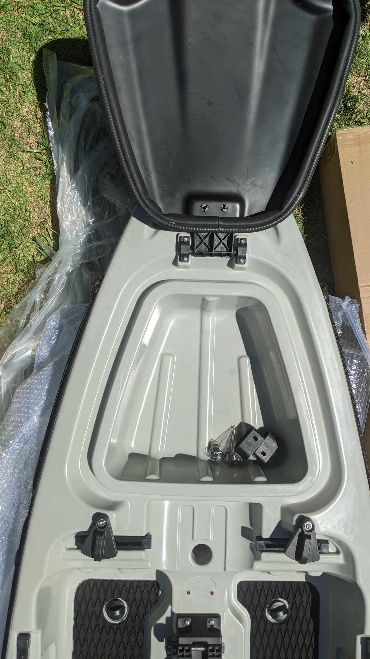 PRE-VENTA ABRIL Kayak Taimen Pedal 10.4